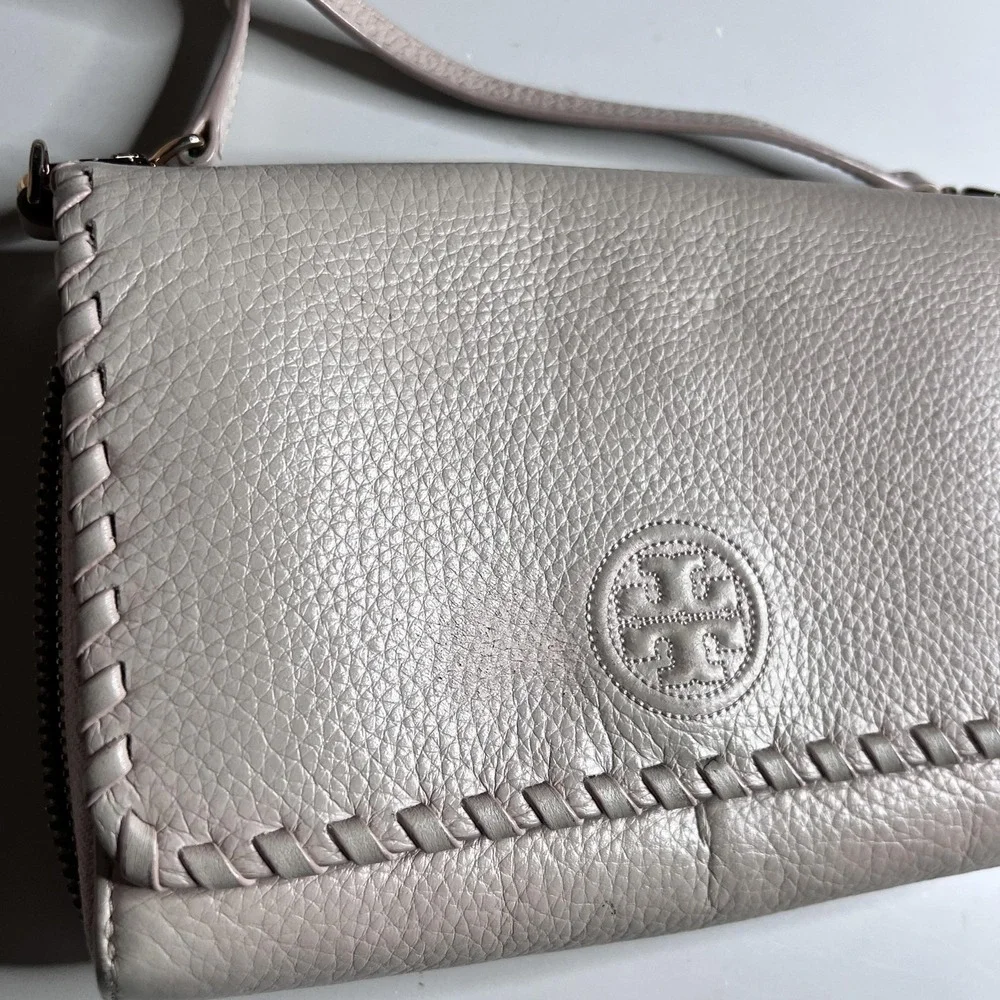 Tory Burch Crossbody Bag Womens Small Beige Leather Flap Wallet‎ Whipstitch Logo